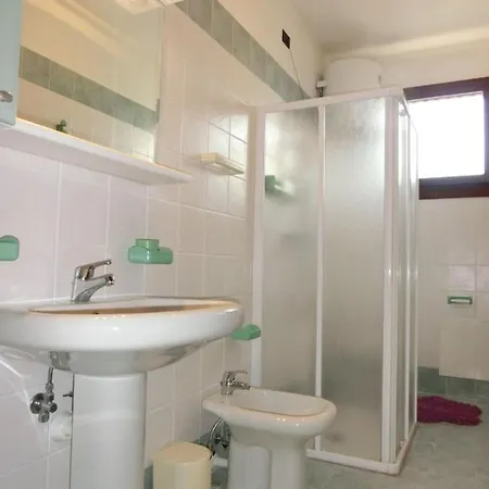 Apartment Two-roomed Flat For 5 People On The Ground Floor With Enclosed Garden Bibione